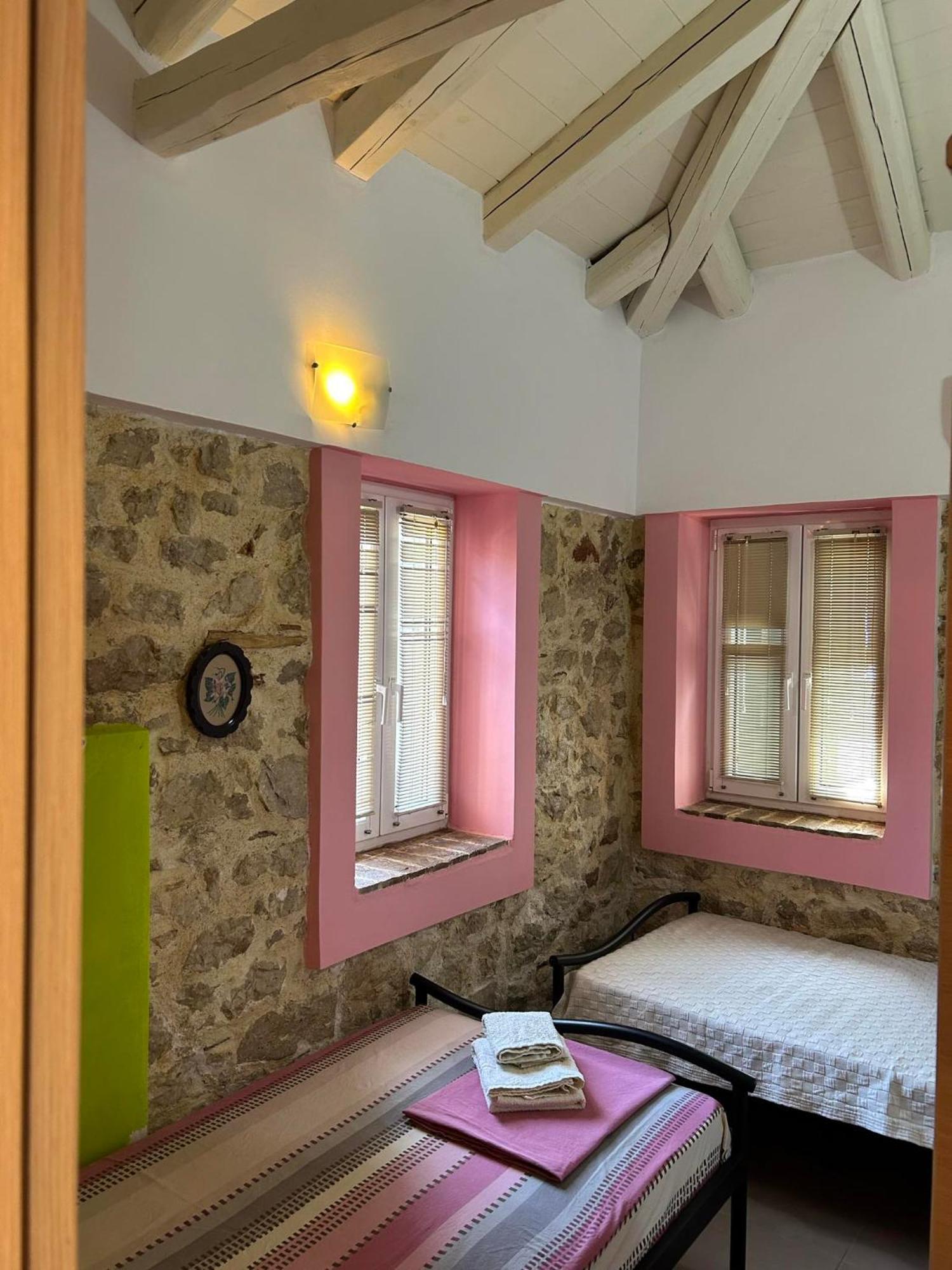 Paralia Irion Sofia Apartments المظهر الخارجي الصورة